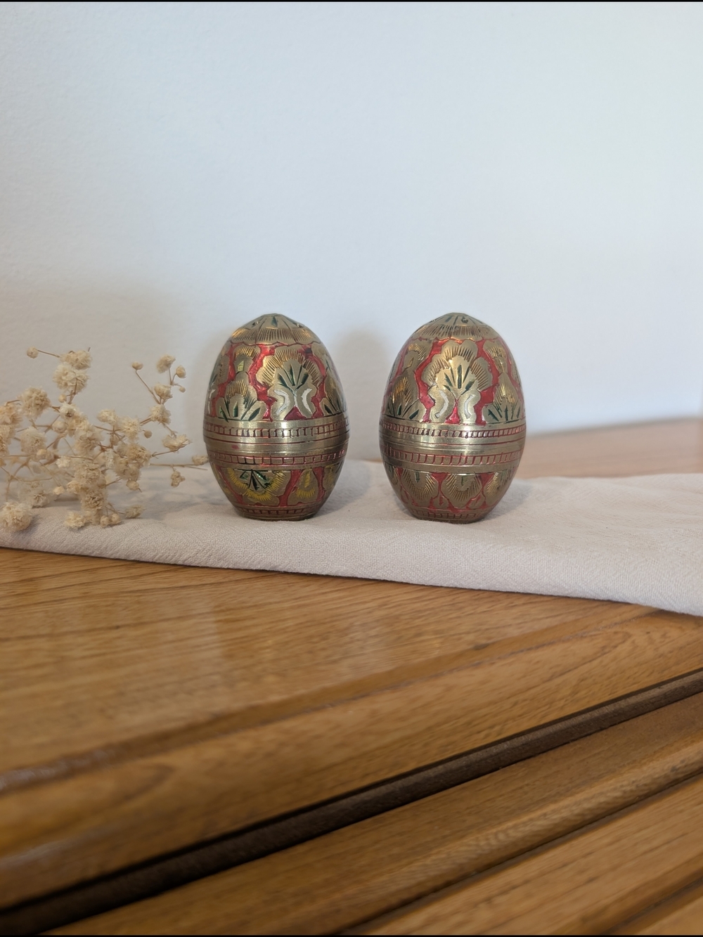 Vintage Brass Egg Salt and Pepper Shakers Red Enamel Cloisonne India - Picture 3 of 13